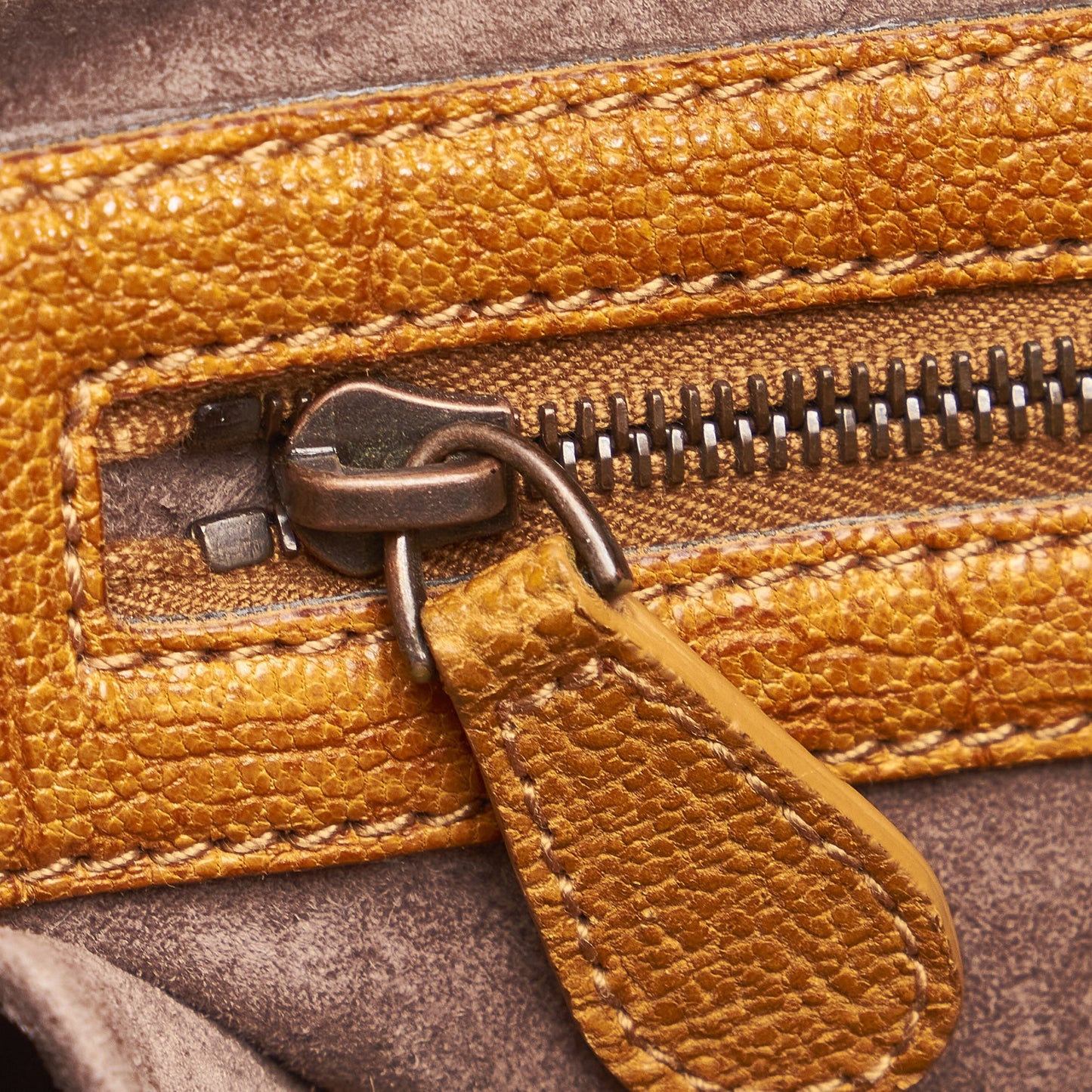 Intrecciato Leather HandBag
