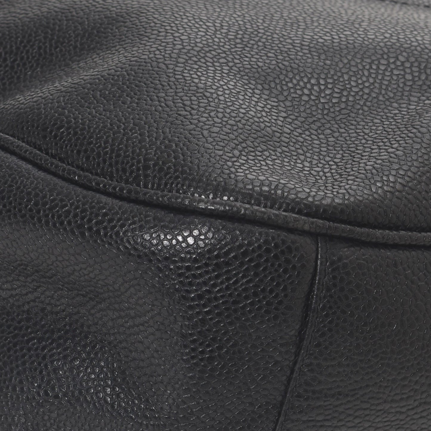 CC Caviar Chain Tote Bag