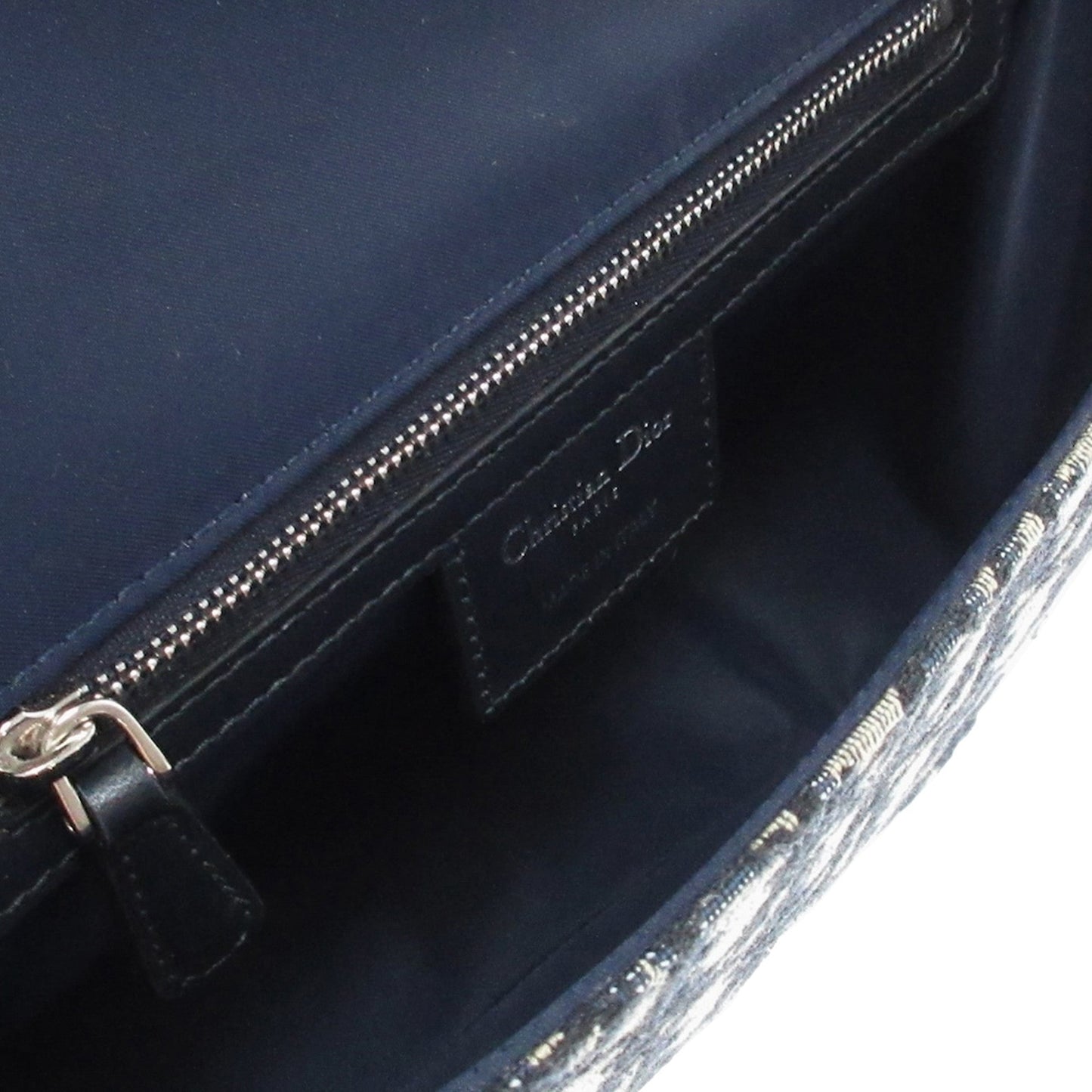Trotter Messenger Bag