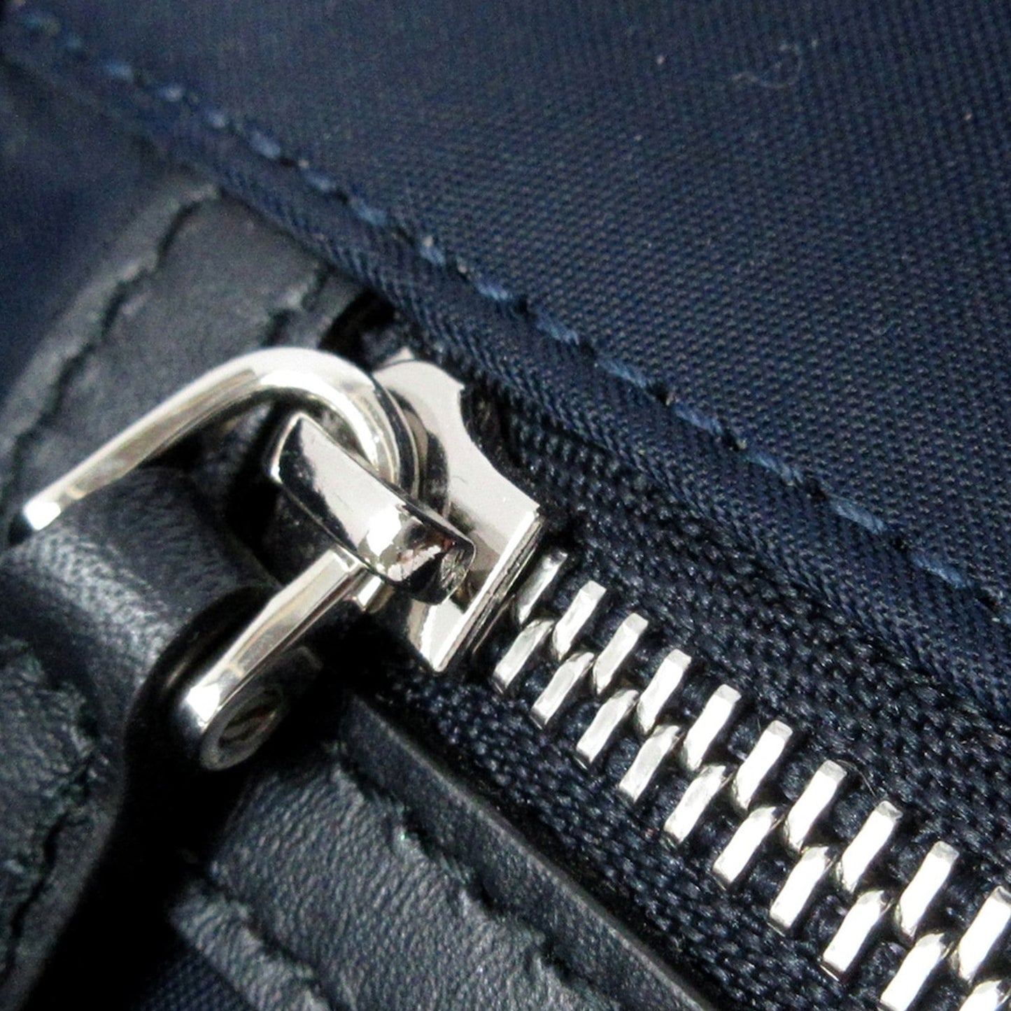 Trotter Messenger Bag